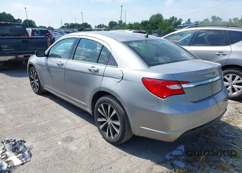 2013 Chrysler 200 Touring из США, поврежденный, VIN 1C3CCBBB4DN654818